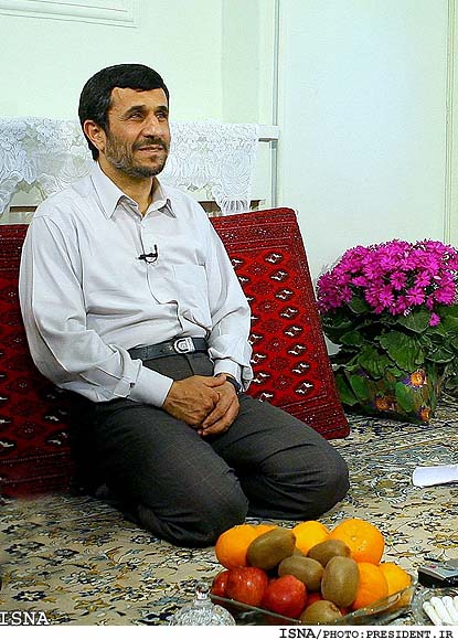 صمیمانه با احمدی نژاد