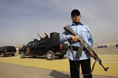 فارغ التحصیلی اولین گروه پلیس های زن در بغداد(تصویری)