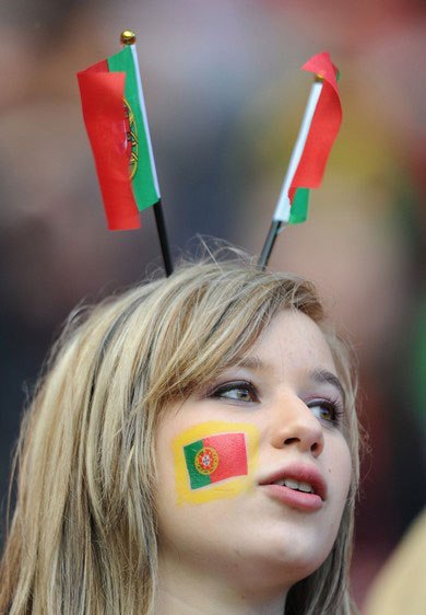 تماشاگران زن در جام جهانی 2010 www.TAFRIHI.com