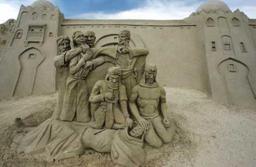 مجسمه های شنی (عكس) www.TAFRIHI.com