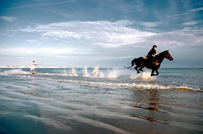 اسكي روي آب با استفاده از اسب