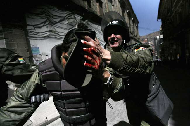 زخمی شدن پلیس بولیوی
