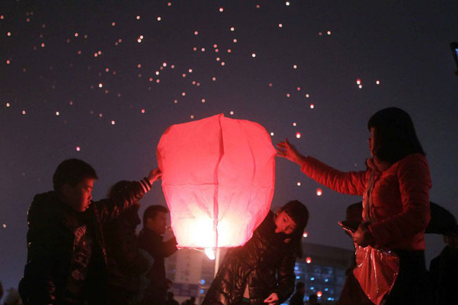 بالن های کاغذی