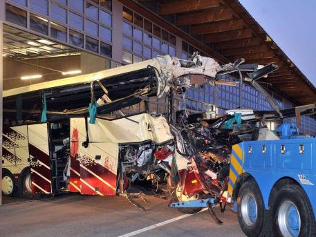 تصادف اتوبوس در سوییس