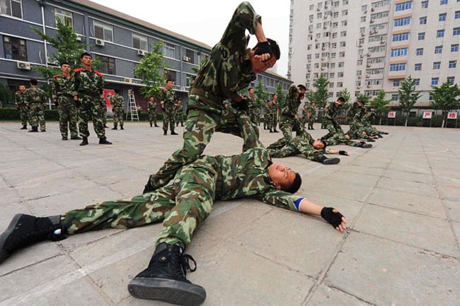 پلیس ضد شورش چین