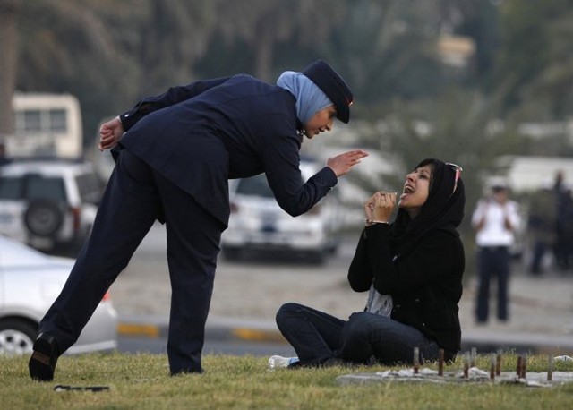 پلیس زن بحرین