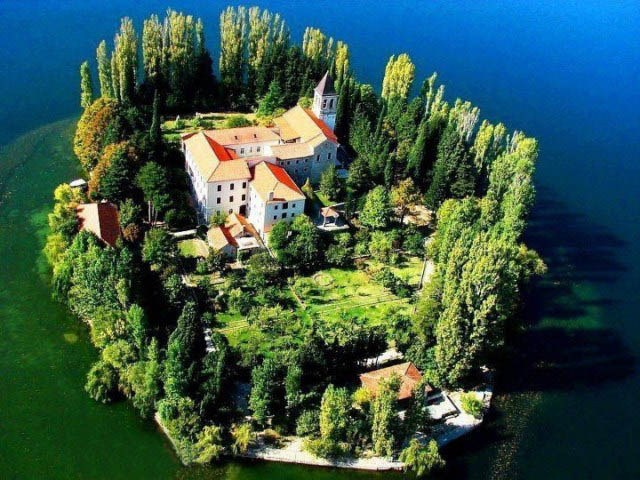 جزیره ای زیبا در کرواسی