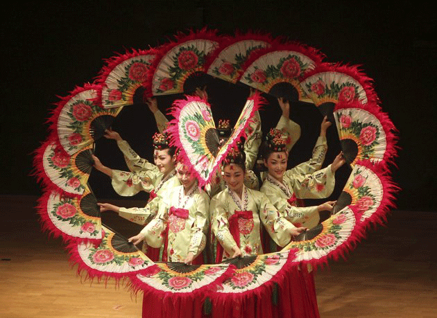 مراسم نمایش سنتی کره ای