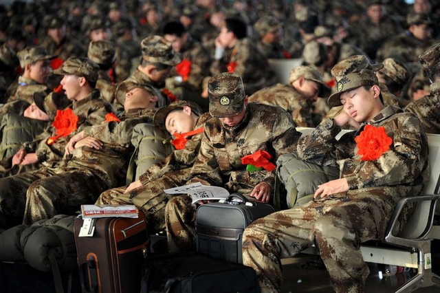 سربازان تازه استخدام شده در ارتش چین