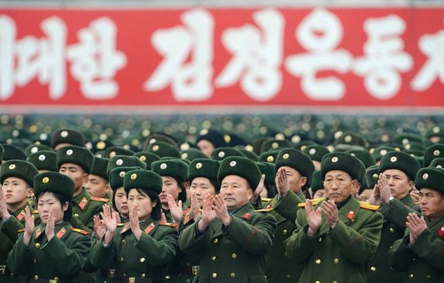 شادمانی مردم و ارتش کره شمالی