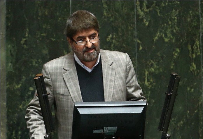 جزئیات حمله  فیزیکی به علی مطهری در مجلس