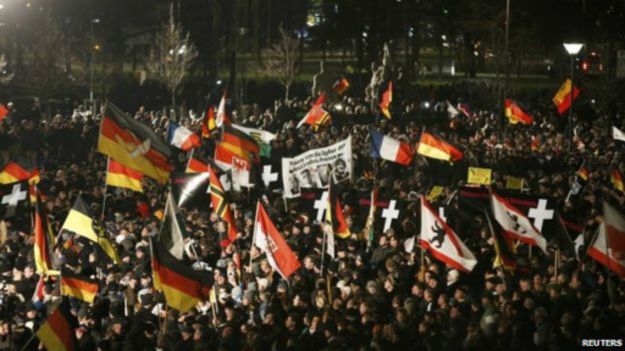 تظاهرات بزرگ پگیدا و منتقدانش در آلمان