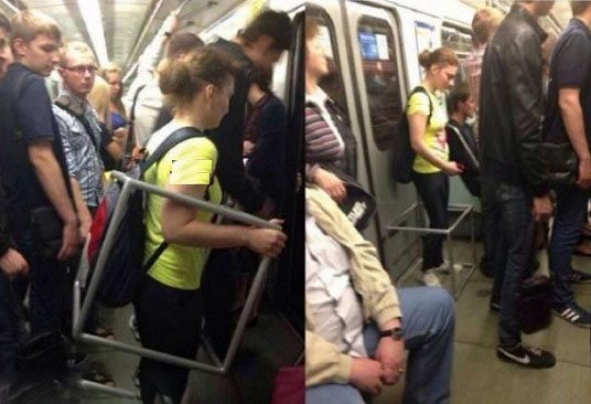 محافظ عجیب یک خانم در مترو! (عکس)