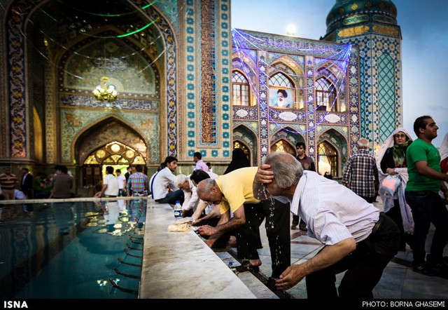 افطار در تجریش (عکس)