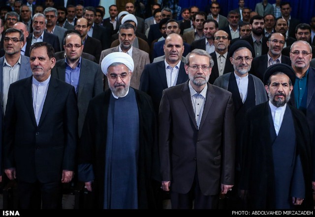 دیدار رییس و نمایندگان مجلس با روحانی (عکس)