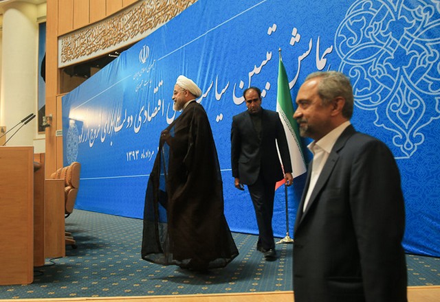 روحانی در همایش اقتصادی دولت (عکس)