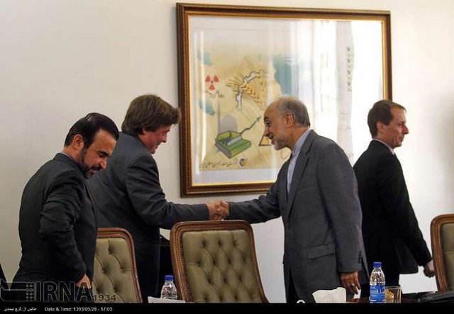 دیدار و کنفرانس خبری آمانو و صالحی (عکس)