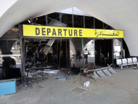 مرگ 250 مهاجر غیرقانونی در یک کیلومتری ساحل لیبی /  تخریب کامل سالن مسافری فرودگاه طرابلس