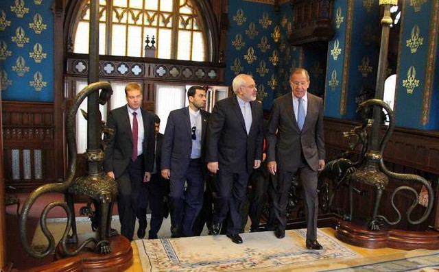 ظریف در مسکو: امیدواریم با کمک روسیه در مسئله هسته ای به نتیجه برسیم