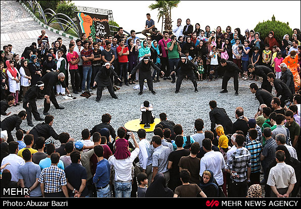 جشنواره تئاتر خیابانی  - لاهیجان (عکس)