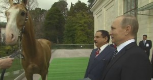 هدیه پوتین به پادشاه بحرین (+عکس)