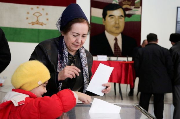 رفراندوم در تاجیکستان: ریاست جمهوری امام علی رحمان مادام العمر می شود