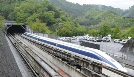خودسوزی در قطار سریع السیر ژاپن 2 کشته و 20 زخمی برجای گذاشت
