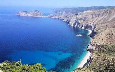 پیشنهاد یک میلیونر برای حل مشکل آوارگان: خرید جزیره از یونان و اسکان
