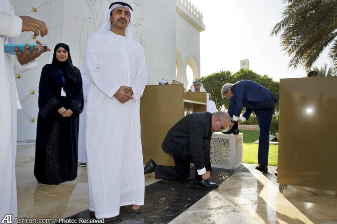 جان کری پس از بازدید مسجد (عکس)