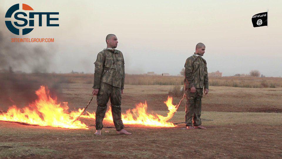 داعش 2 سرباز ارتش ترکیه را زنده زنده سوزاند