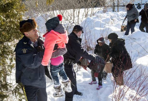 کانادا: گشایش مرزها به روی پناهجویان اخراج شده از آمریکا