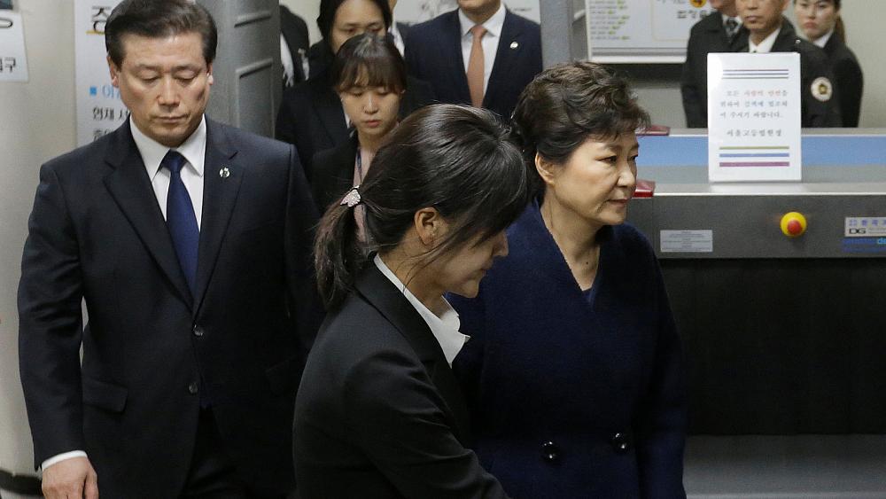 رئیس جمهوری برکنار شده کره جنوبی بازداشت شد
