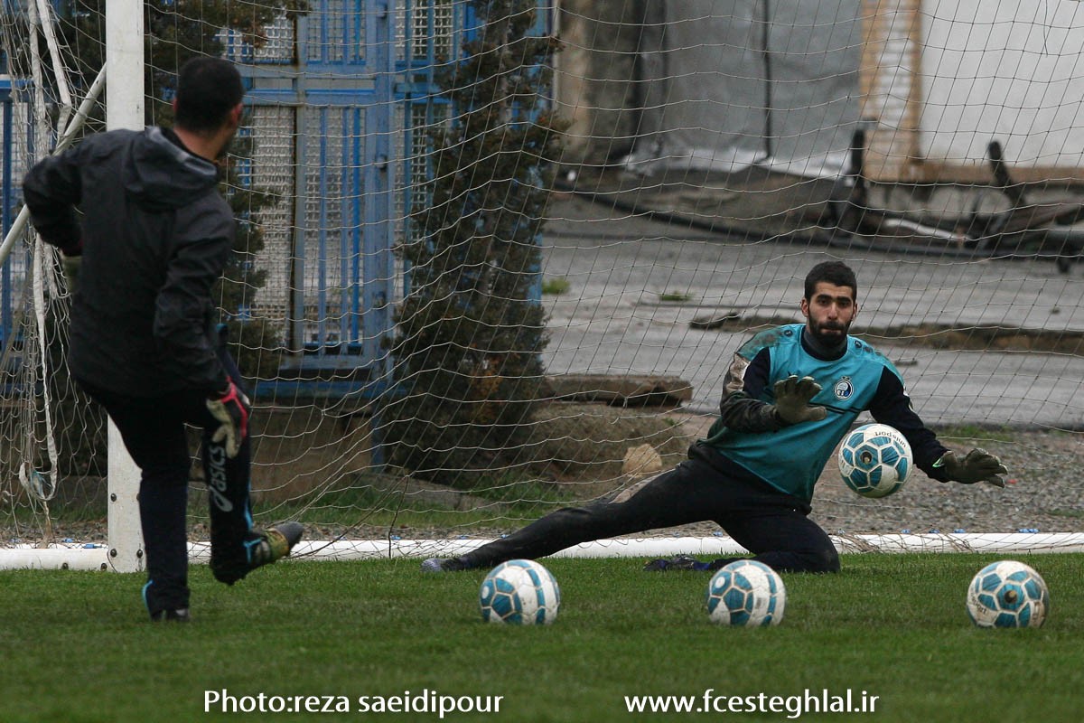 گل بازی آبی ها در غیاب منصوریان(+گزارش تصویری)