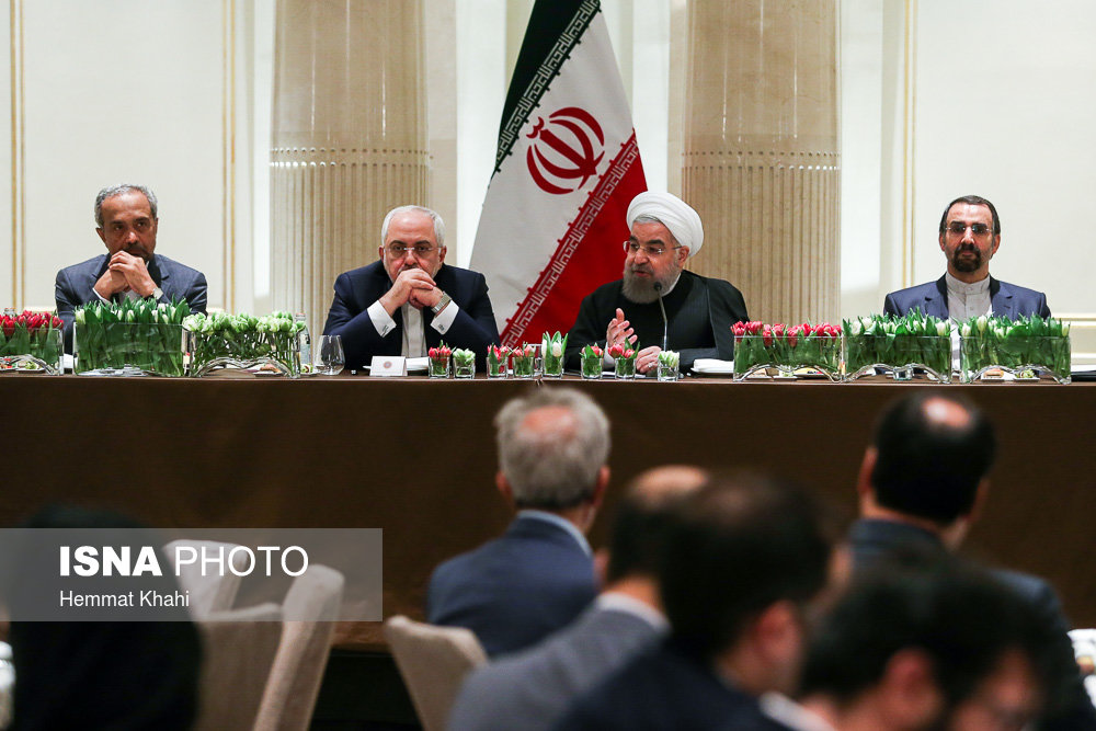 دیدار ایرانیان مقیم روسیه با روحانی (عکس)