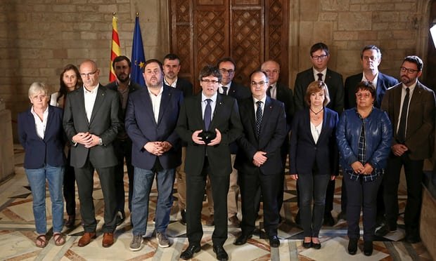 رئیس دولت منطقه کاتالونیا: رای 90 درصدی به استقلال / نخست وزیر اسپانیا: غیرقانونی بود/ حمله پلیس دولت مرکزی به حامیان همه پرسی (+عکس)