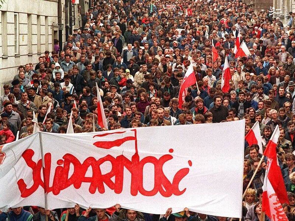 مذاکره و دموکراسی در لهستان
