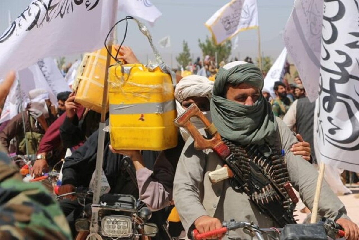 طالبان موزه تجهیزات انتحاری می‌سازد!
