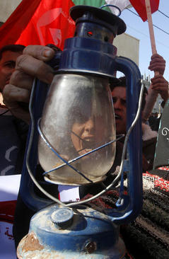 اعتراضات به قطع مکرر برق در غزه