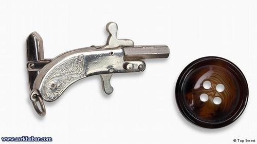 سلاحی متصل به دکمه سردست آستین سلاحی کوچک متصل به دکمه سردست ساخت اتریش در نمایشگاه اوبرهاوزن. 