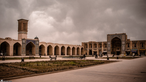 میدان وکیل، کرمان