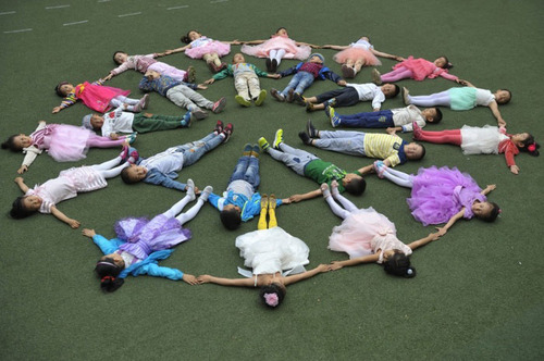 جشن روز کودک در مدرسه ای در چین