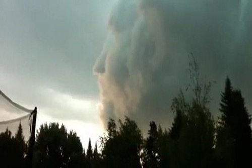 نیو برانزویک: طی طوفانی که در کانادا به وقوع پیوست، طرح یک صورت در میان ابرها پدیدار شد.