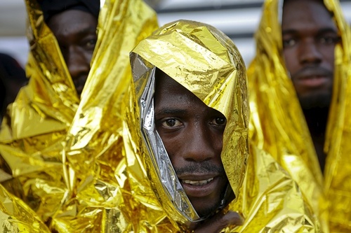 مهاجران و پناهجویان آفریقایی نجات یافته از دریا – ایتالیا