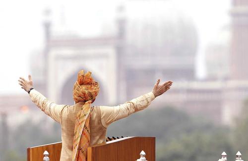 سخنرانی نارندرا مودی نخست وزیر هند در شصت و نهمین سالگرد استقلال هند – دهلی نو