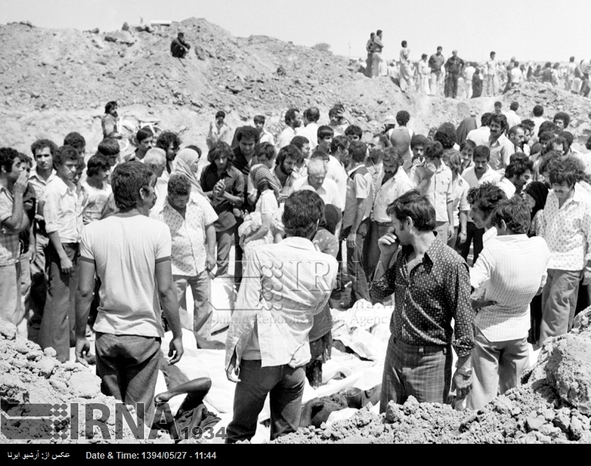  سینما رکس آبادان، هنگام نمایش فیلم ، دچار آتش سوزی عمدی شد و 377 نفر از تماشاچیان آن پشت درهای بسته، زنده در آتش سوختند.