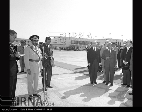  هایل سلاسی امپراتور اتیوپی روز 26 شهریور با بدرقه رسمی مقامات ایران، تهران را ترک می کند.
