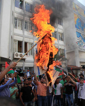 آتش زدن پرچم اسراییل – غزه