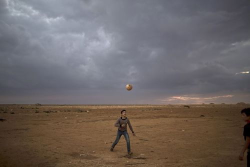 بازی نوجوانان اردوگاه آوارگان سوری در اردن