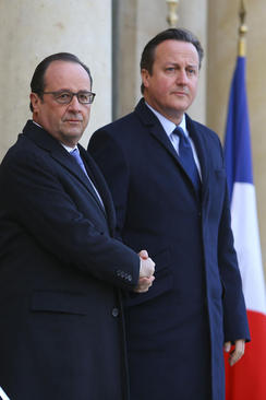 سفر دیوید کامرون نخست وزیر بریتانیا به پاریس و دیدار با فرانسوا اولاند رییس جمهور فرانسه در کاخ الیزه