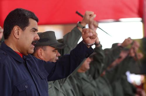 سخنرانی نیکولاس مادورو رییس جمهور ونزوئلا در جمع ارتشیان
